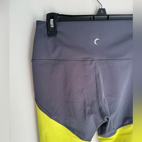 Zyia Active Parallel Luxe Neon Yellow Leggings - Picture 5 of 7